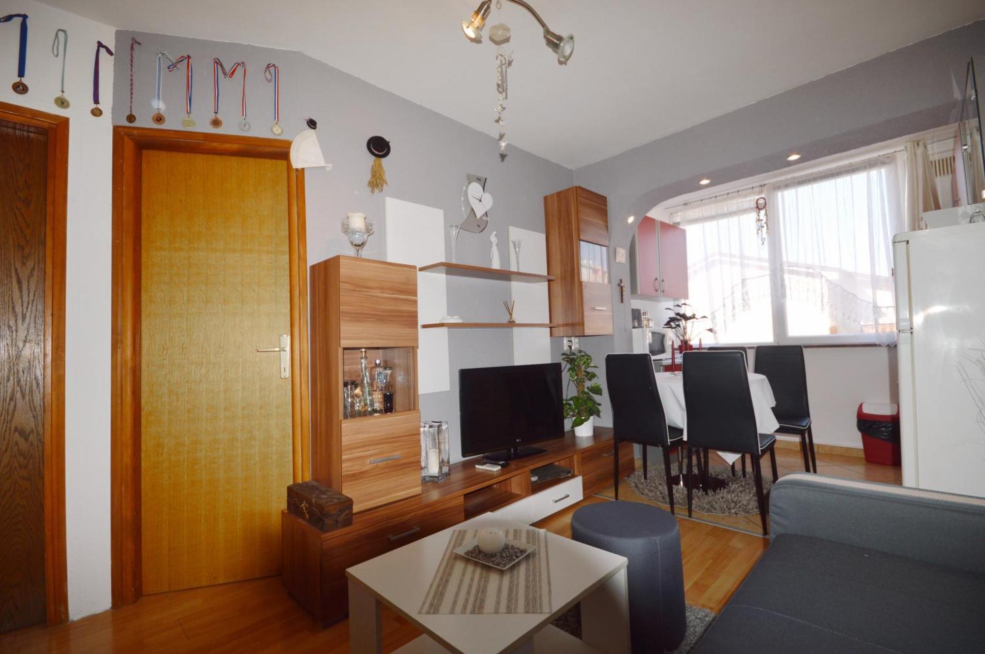 Apartment Zivkovic Crikvenica Bagian luar foto